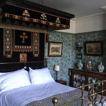 St Benedict - Victorian Bed And Breakfast Hastings Exterior photo