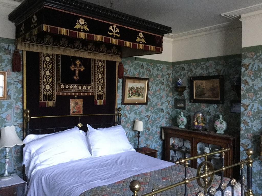 St Benedict - Victorian Bed And Breakfast Hastings Exterior photo